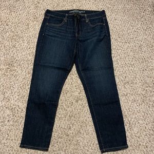 Women’s American Eagle dark wash ankle jegging